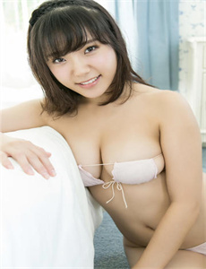 《18美女裸免费观看网站》